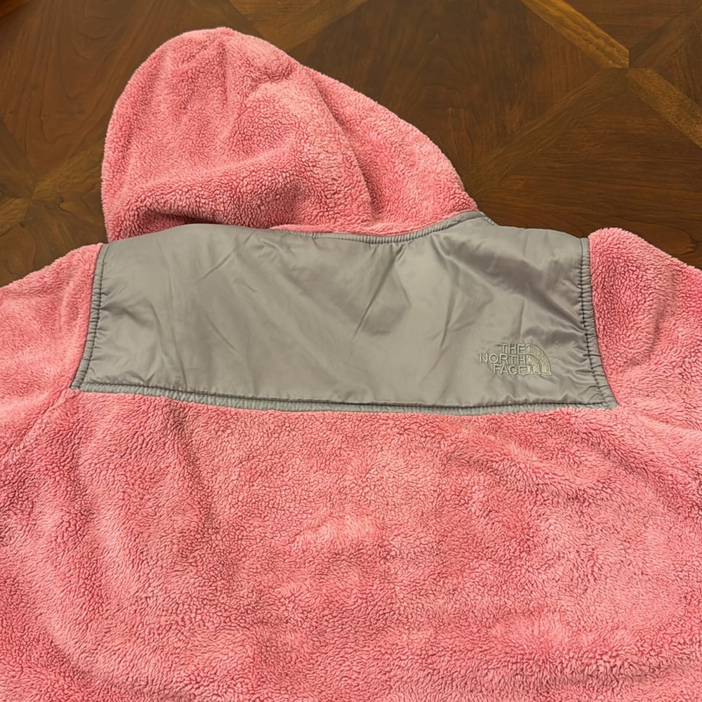 North Face Pink Fuzzy Jacket- size 10/12 - Picture 4 of 5